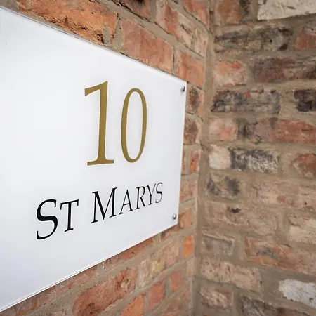 10 St Marys בית נופש