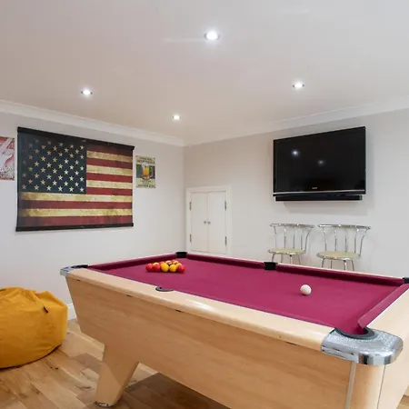 בית נופש 10 St Marys יורק